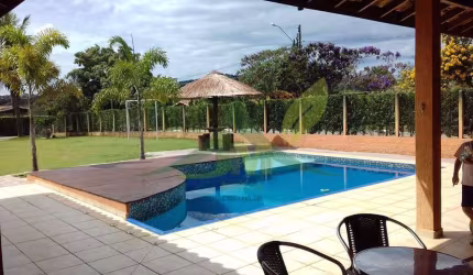 Espetacular Residência em Condomínio Novo Horizonte, Piracaia-SP