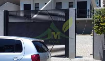 Sobrado com 3 Dormitórios em Atibaia, Jardim dos Pinheiros