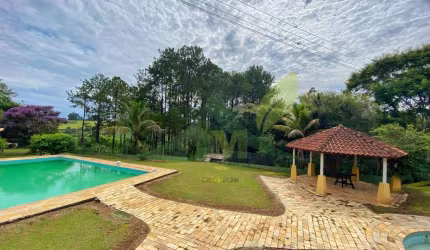  Sítio Exclusivo em Atibaia/SP: Natureza e Conforto em 7,9 Hectares