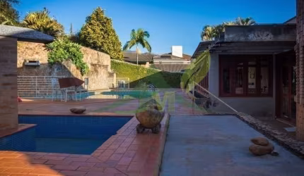 Excelente Casa à Venda no Beiral das Pedras em Atibaia