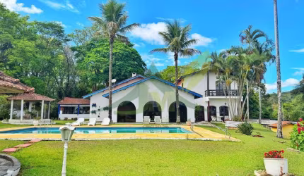 Sítio Exclusivo à Venda em Piracaia Conforto, Lazer e com Potencial