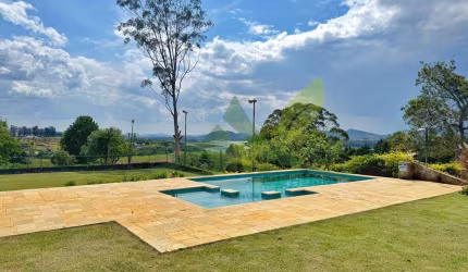 Linda Chácara Pé na Água à Venda em Piracaia – Represa