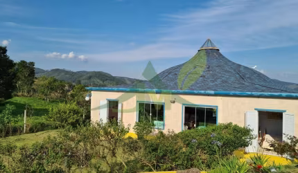 Casa Sustentável no Ecovila Clareando -Condomínio Ecológico Único Piracaia