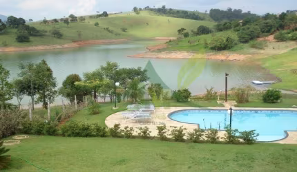 Chácara à Venda no Condomínio Fechado Enseada do Jacareí – Piracaia