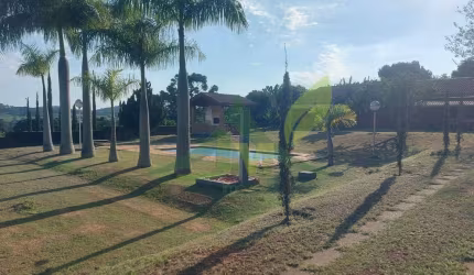Chácara à Venda no Condomínio Horto Ivan – Atibaia