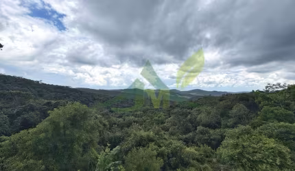 Sítio à Venda em Atibaia – 96.800m² de Natureza, Privacidade e Conforto