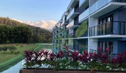 Lindo apartamento com vista para Pedra Grande no condomínio Vila dos Lagos