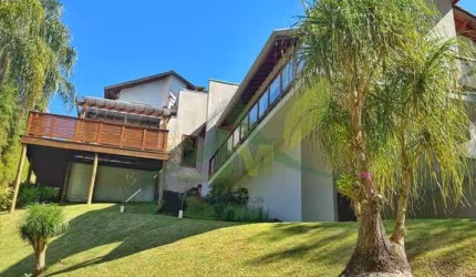 Casa Mobiliada Alto Padrão em Condomínio - Atibaia