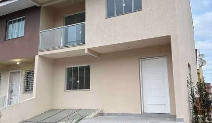 Sobrado à venda em Curitiba, Bairro Alto, com 3 quartos, 136m²