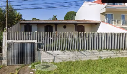 Sobrado com 3 quartos, 172m², à venda em Curitiba, Uberaba