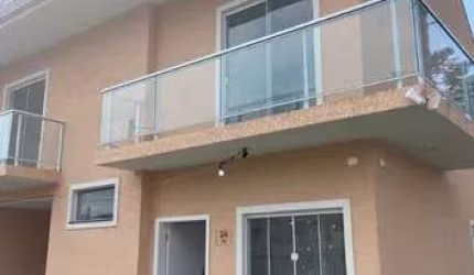 Casa com 5 quartos, 185m², à venda em Curitiba, Novo Mundo