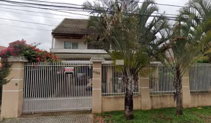 Sobrado com 3 quartos, 380m², à venda em Curitiba, Guaíra