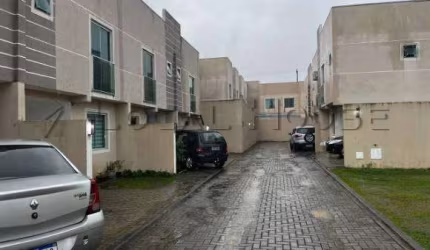 Sobrado à venda em Curitiba, Alto Boqueirão, com 3 quartos, 70m²