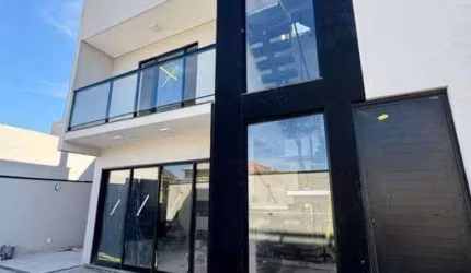 Sobrado em Condomínio no Capão da Imbuia - R$ 749.000,00