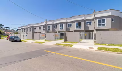 Sobrado com 3 quartos, 102.01m², à venda em Curitiba, Uberaba