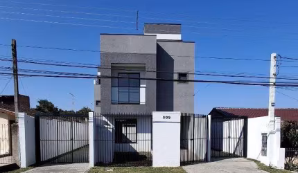 Sobrado com 3 quartos, à venda em Curitiba, Xaxim