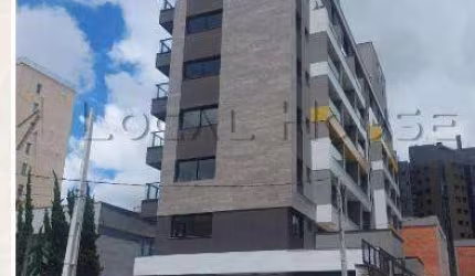 Walk Soho - Sofisticação e Conveniência no Batel