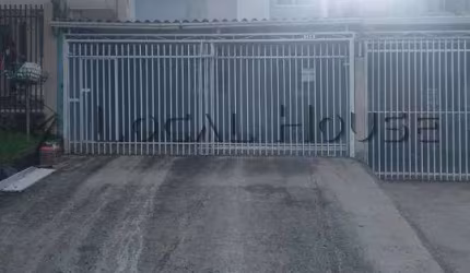 Sobrado à venda em Curitiba, Bairro Alto, com 3 quartos, 69m²