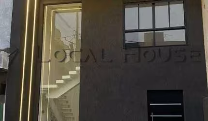 Sobrado à venda em Curitiba, Pinheirinho, com 3 quartos, 120m²