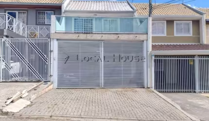 Sobrado à venda em Curitiba, Xaxim, com 3 quartos, 84m²
