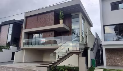 Casa nova à venda em condomínio fechado  no Tanguá