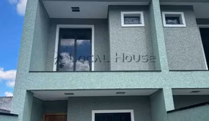 Sobrado à venda em Curitiba, Sítio Cercado, com 3 quartos, 84m²