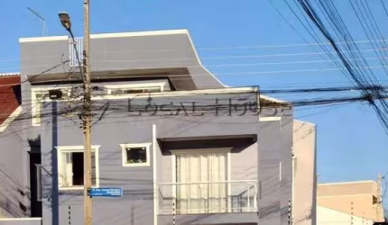 Sobrado à venda em Curitiba, Sítio Cercado, com 3 quartos, 140m²