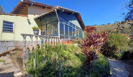 Casa com 3 quartos à venda no Albuquerque, Teresópolis , 240 m2 por R$ 650.000