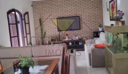 Casa com 3 quartos à venda na Vila Brasileira, Mogi das Cruzes , 105 m2 por R$ 590.000