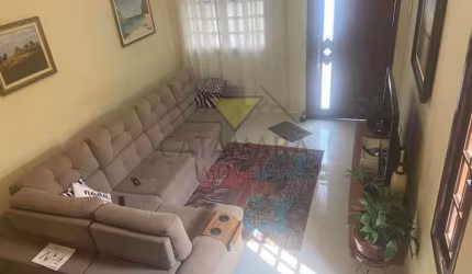 Casa com 3 quartos à venda na Vila Oliveira, Mogi das Cruzes , 129 m2 por R$ 720.000