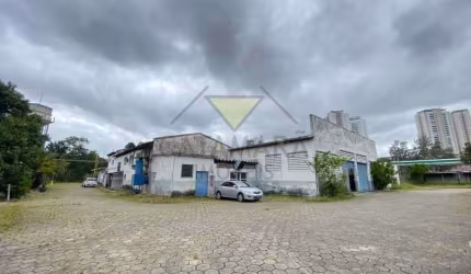 Barracão / Galpão / Depósito à venda na Vila Mogilar, Mogi das Cruzes , 3098 m2 por R$ 10.000.000