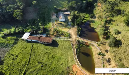 Chácara / sítio com 4 quartos à venda no Centro, Salesópolis  por R$ 1.150.000