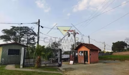 Casa em condomínio fechado com 2 quartos à venda em Braz Cubas, Mogi das Cruzes , 50 m2 por R$ 190.000