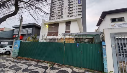 Casa Comercial para locação em Santana de 450m² com espaço para estacionar e edicula.