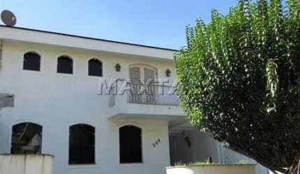 Sobrado para locação no Jardim França, 500 m², 4 dormitórios com suítes e 4 vagas.
