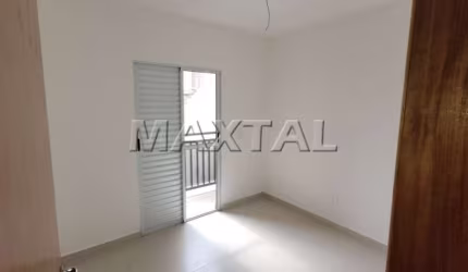 Apartamento no bairro Parada Inglesa, 2 quartos, 1 com terraço, sala, cozinha e banheiro.
