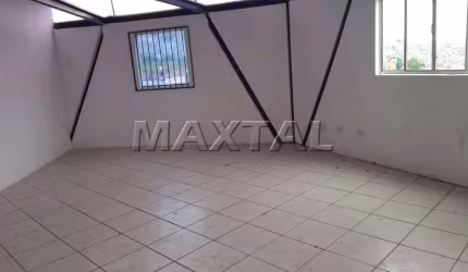 Galpão 300 m², piso concretado com 3 salas, copa cozinha 2 banheiros, 6 vagas - Zona norte