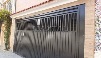 Sobrado 168 m² à venda em Santana, 5 dormitórios, 3 banheiros, quintal com churrasqueira, 2 vagas.