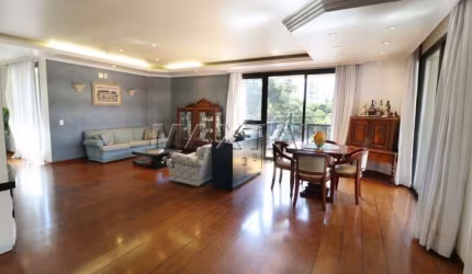 Apartamento para alugar, 260m², 3 dormitórios, 3 suítes, 1 sala com 2 ambientes e 2 vagas.