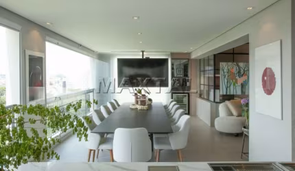 Apartamento com 231m² , 4 Dormitórios sendo 4 suítes , 4 vagas, Varanda Gourmet, em Santana.