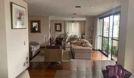Apartamento 234m² ,com 4 Dormitórios sendo 2 Suítes e 5 Vagas  no Bairro de Santana.