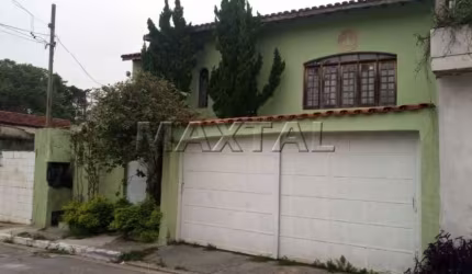 Casa com 284,00m², 3 dormitórios, 1 suíte, 3 banheiros e 2 vagas no Horto Florestal.