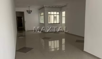 Apartamento de 150m², 2 dormitórios, 2 banheiros, sem vaga na região do Bom Retiro.