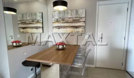 Apartamento à venda no Lauzane com 2 dormitórios, 1 suíte, e 1 vaga, com 57m².