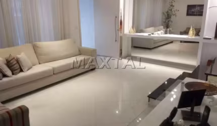Sobrado de Vila fechada à venda em Santana, de 200 m², 3 suítes e 2 vagas.