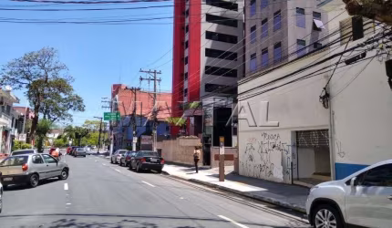 Salão comercial entre os Metrôs Santana e Carandiru todo Reformado, com 8 suítes.