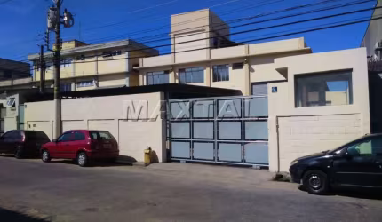 Galpão com 929m² de construção, sendo 550m² de fábrica, pé direito 6,5 metros.