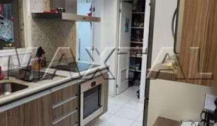 Apartamento à venda, com 3 dormitórios, 1 suíte, sala, cozinha, 3 banheiros, 2 vagas, Barra Funda.