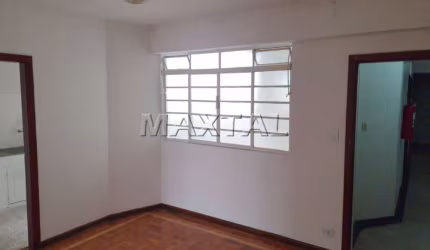 Primoroso Apartamento em Santana, 70m², com 2 dormitórios, sala, cozinha e 02 banheiros.