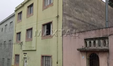 Prédio Residencial com 6 Apartamentos, em Santana a poucas quadras do Metrô.